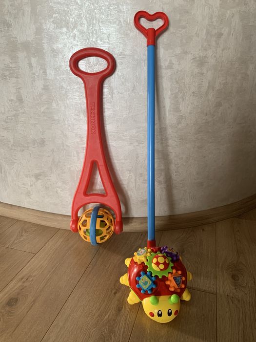 Іграшка-каталка куля, шар Technok Toys (Технок) червона 12+міс