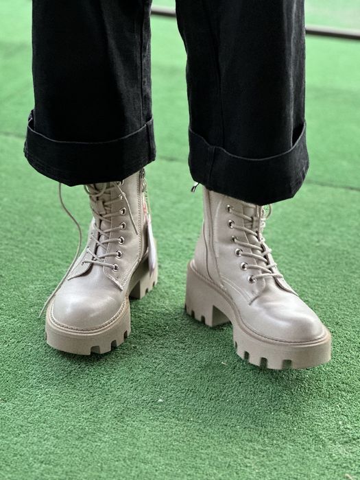 Ботинки черевики     ,23,5 см.