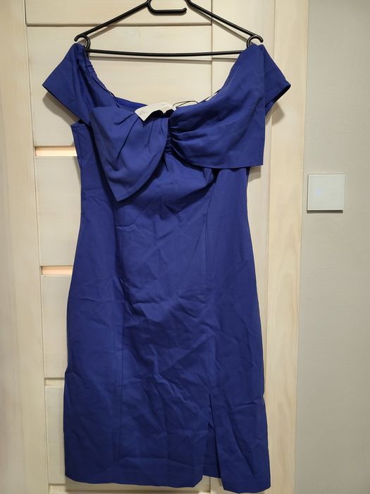 Sukienka midi z kokardą