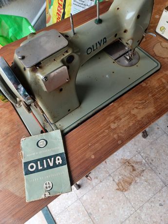 Maquina costura Oliva