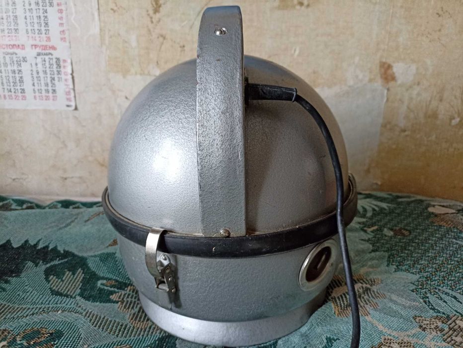 Пылесос Вихрь ЭП-5М1