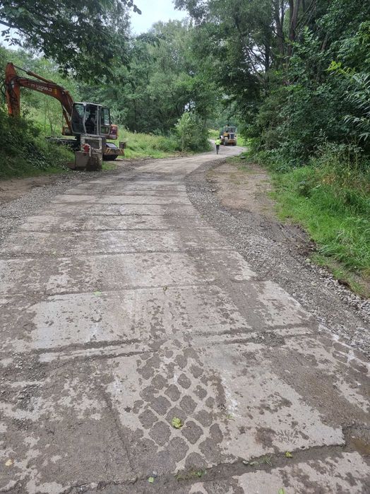 Brukarstwo, Układanie kostki, Roboty ziemne, Usługi koparką, Transport