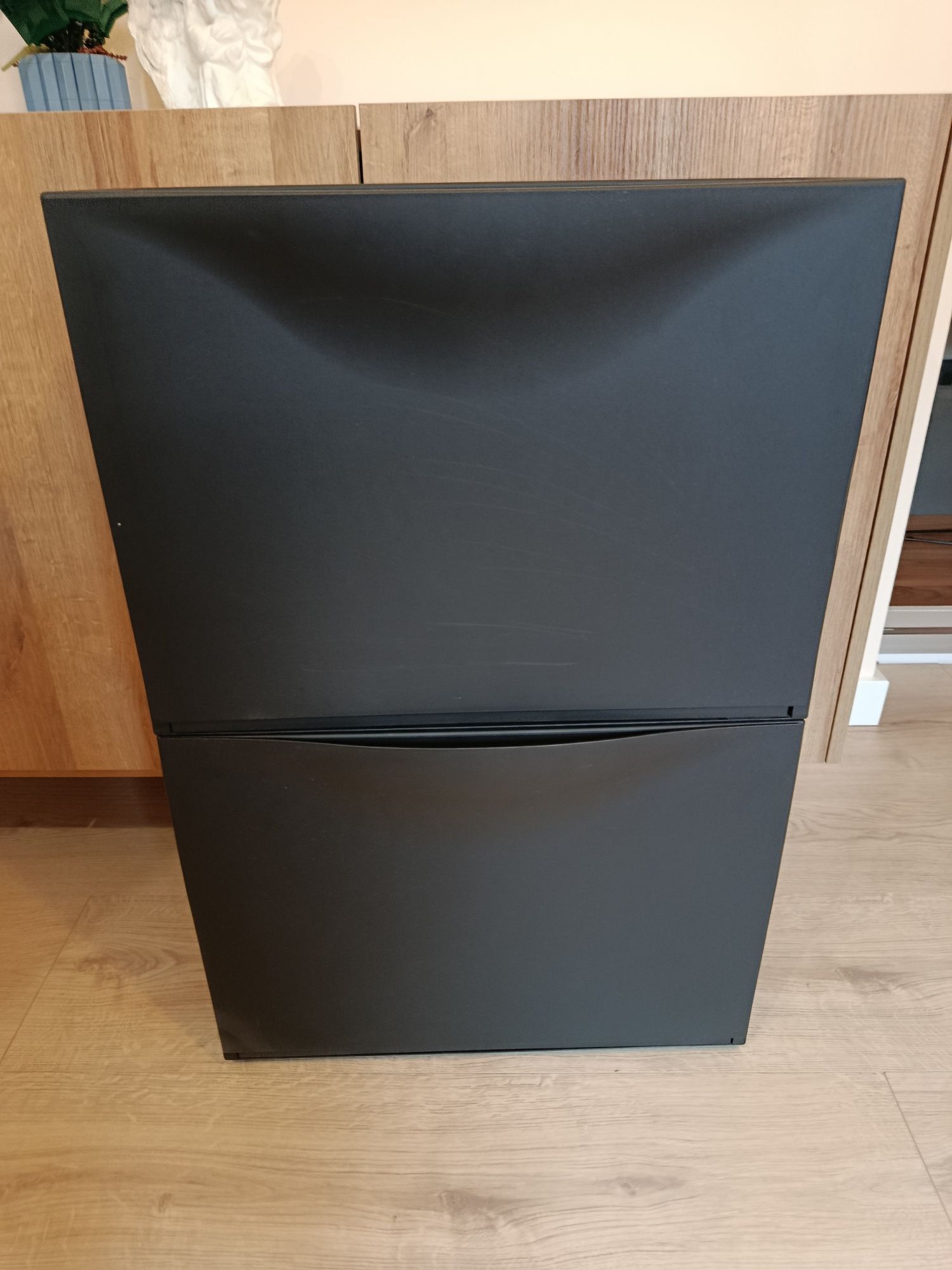 Ikea trones czarne szafka