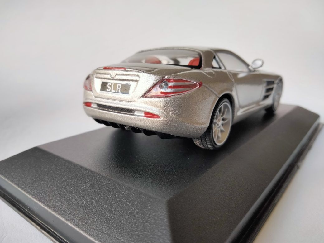 1:43 Mercedes SLR McLaren (2003)