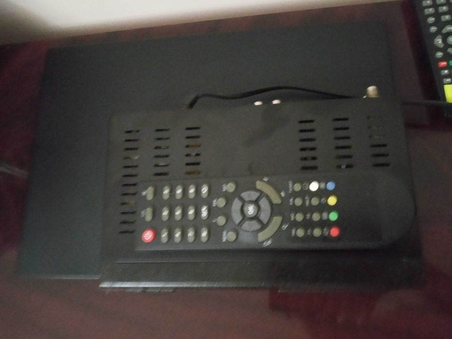 Спутниковый ресивер, тюнер dvb 4100CL