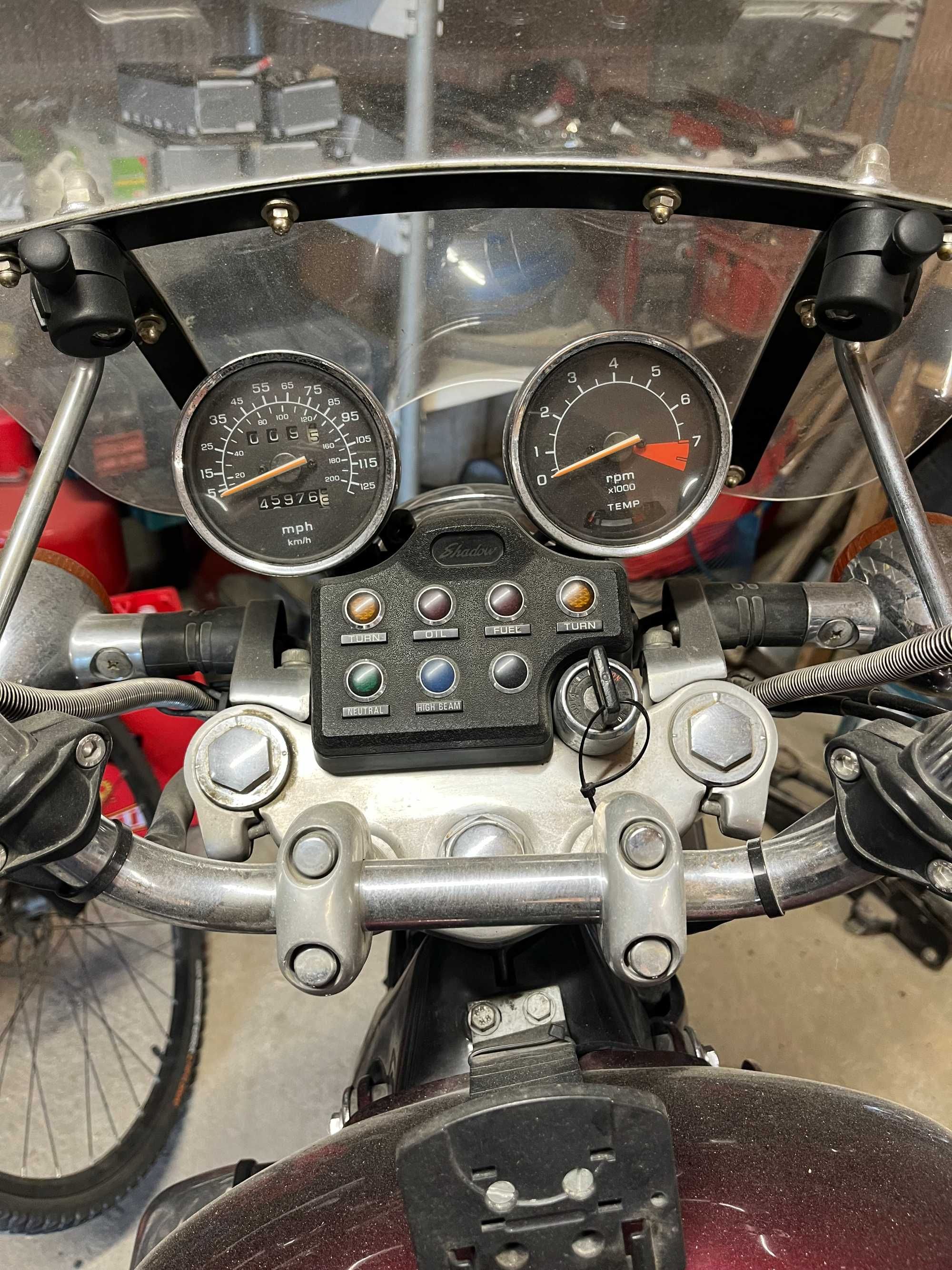 Honda Shadow 800 *oryginał* + 2 kaski *interkom*