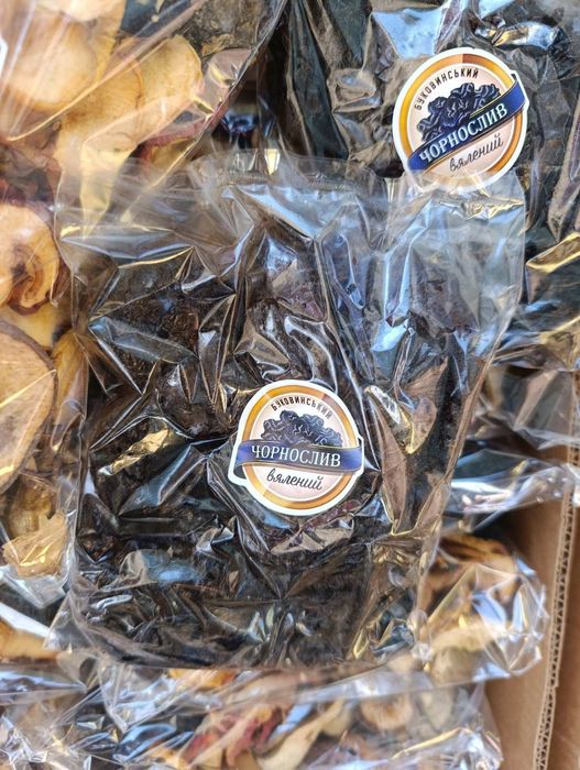 Продається в'ялений чорнослив гарної якості розсипчастий