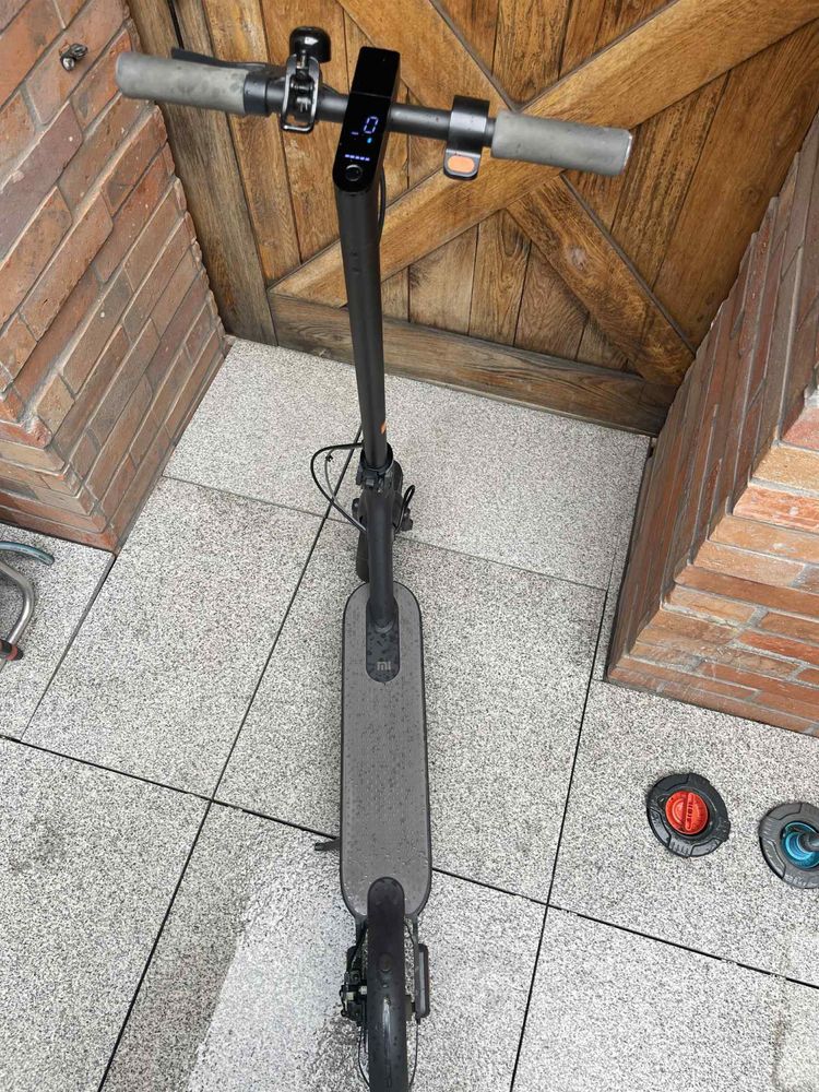 Hulajnoga Xiaomi Mi Electric Scooter
