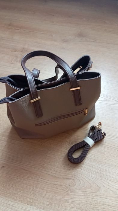 Сумка женская новая среднего розмера