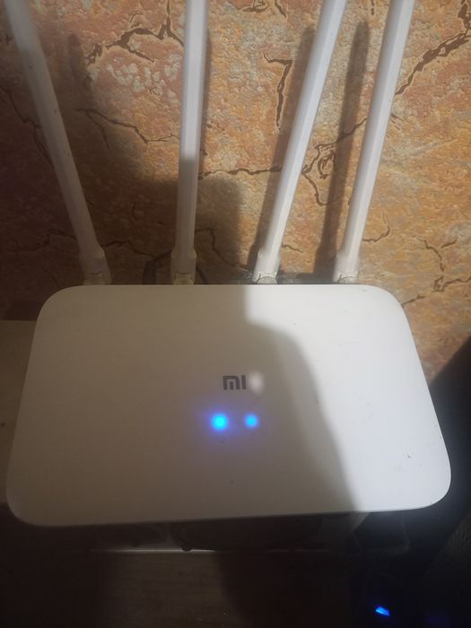 Продам роутер Ксяоми 4a