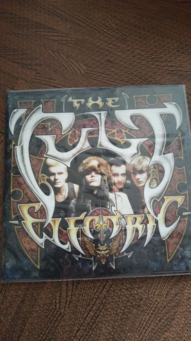 The Cult  acdc selados
Pepito y Paqui