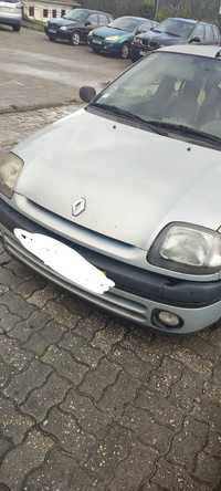 Renault Clio II 04/2001