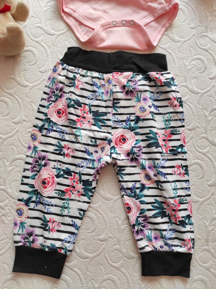 Little sister body plus legginsy z opaską kwiaty