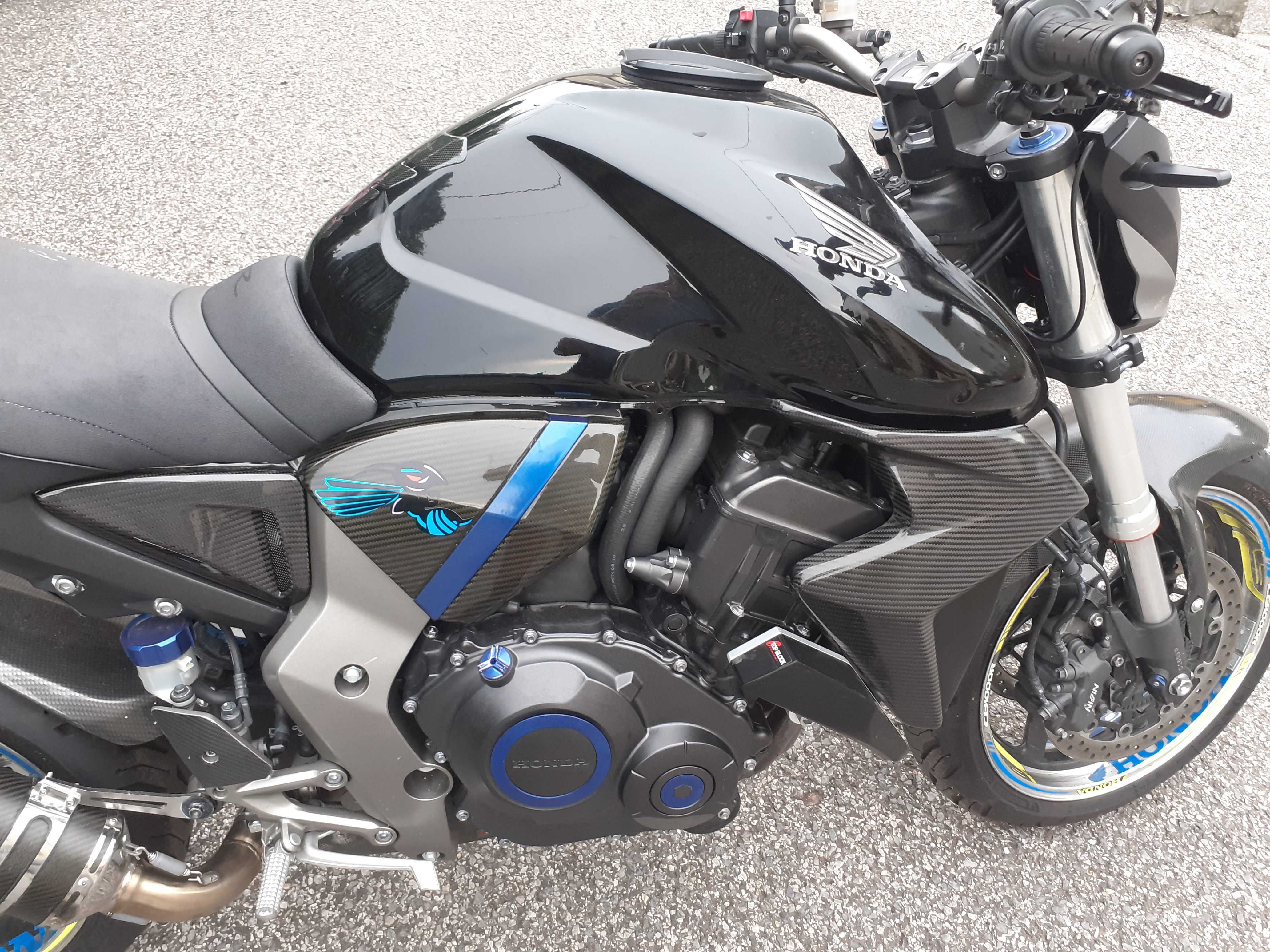 CB1000R z 2009 r ABS Devil Nowe Opony carbony wypasiona z ABSem