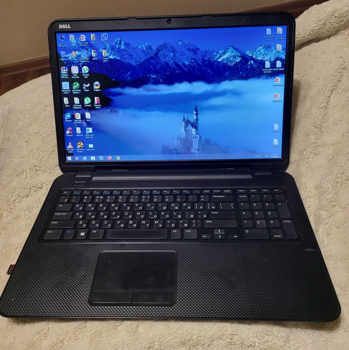 Dell Inspiron 3737 17.3” Intel Core i7/8 ГБ/DDR3/Radeon HD 8870M/1 ТБ/