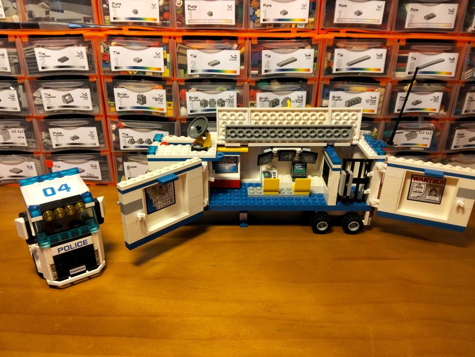 Lego city 60044 - Mobile Police Unit