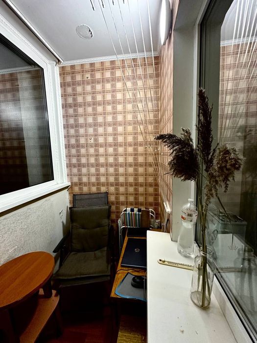 Квартира з ремонтом, Ворзель. Балкон, 2 поверх. Оф:2%. Постанова