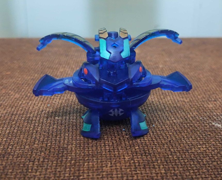 Figura boneco bakugan