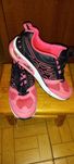 Buty sportowe damskie