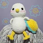 Urocza Kaczka amigurumi handmade z miękkiej włóczki na prezent