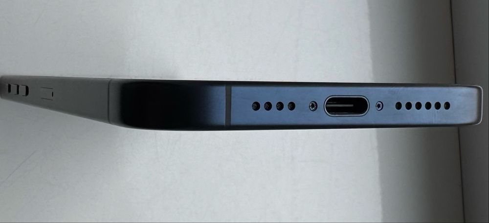 Apple Iphone 15 Pro Max Blue Titanium 256GB в дуже хорошому стані 99%