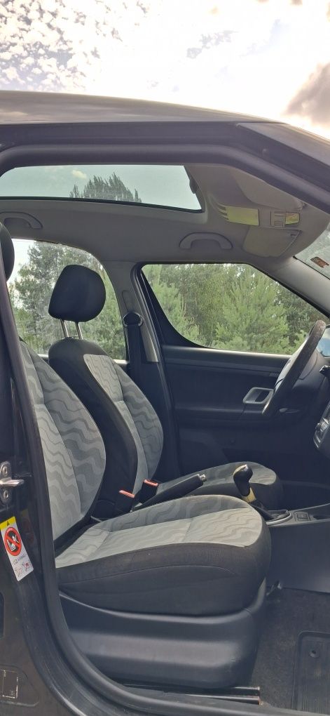 Skoda roomster  1.9 TDI 105km 2008 r jeździ
