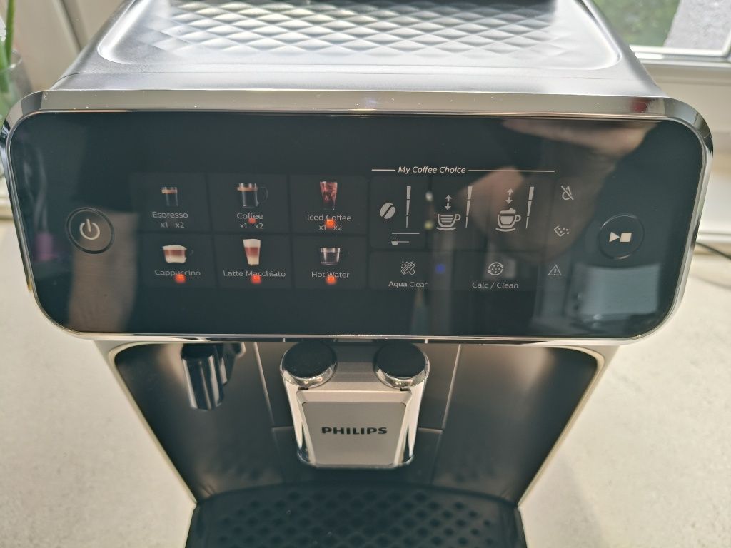 Ekspres ciśnieniowy Philips LatteGo 3300