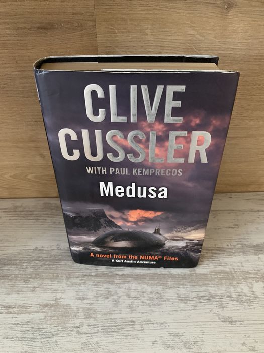 Książka w angielskim Book Clive Cussler Medusa
