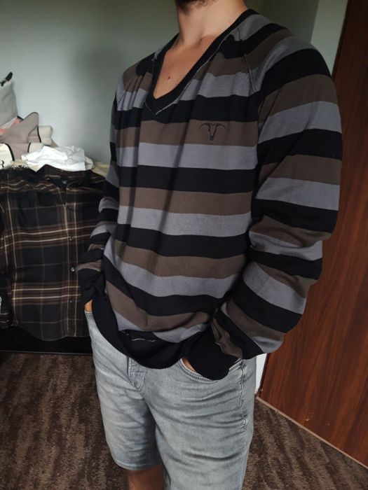 Sweter męski w serek pulower Esprit L/XL/XXL