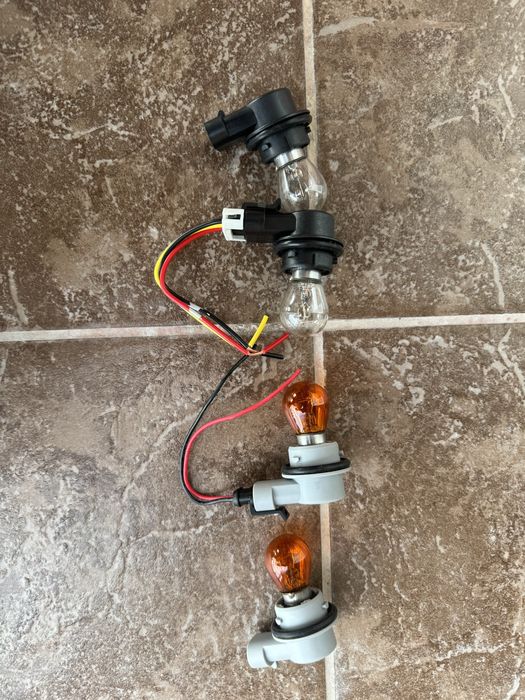 Поворотник Jeep Renegade 2019-2024 год