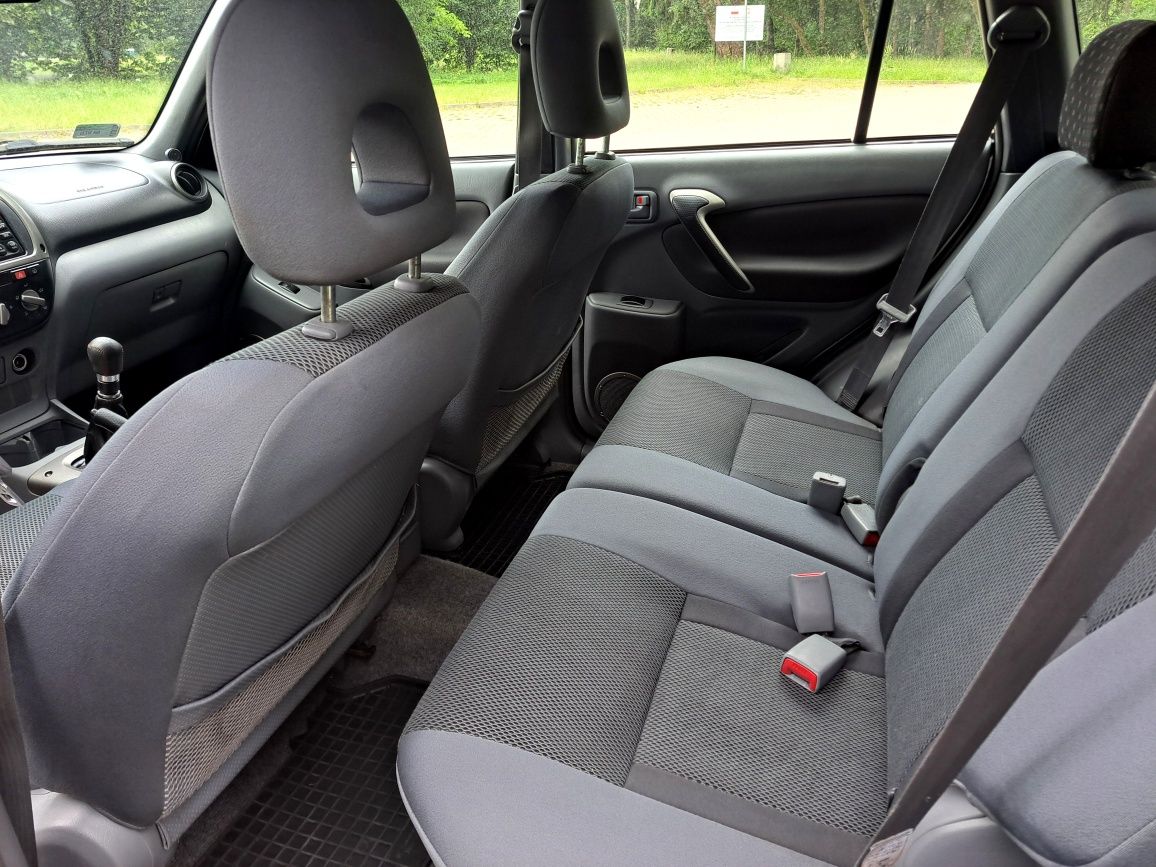 Ładna Toyota Rav-4 2.0 d4d 4x4, Hak