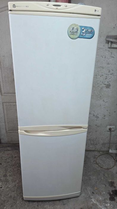 Холодильник Lg No Frost 2-х камерный, рабочий. выс. 1.7 м