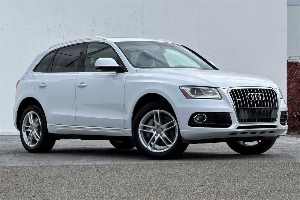 Audi Q5      2015
