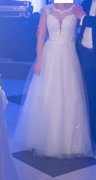 Piękna Suknia Ślubna biała
