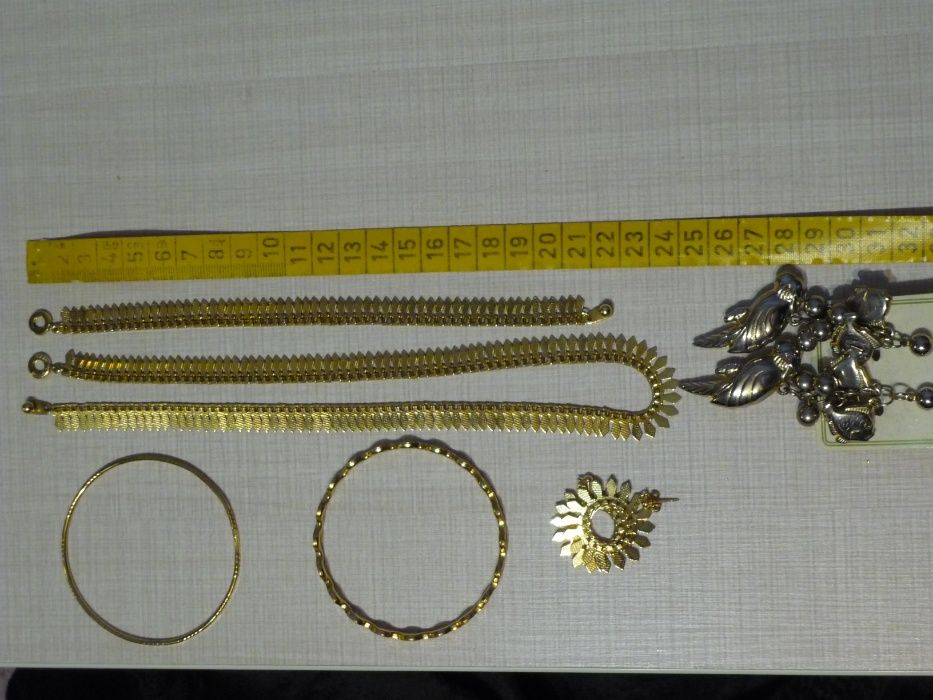 Серьги, браслеты и цепочка (Япония). Набор из 8ми предметов.