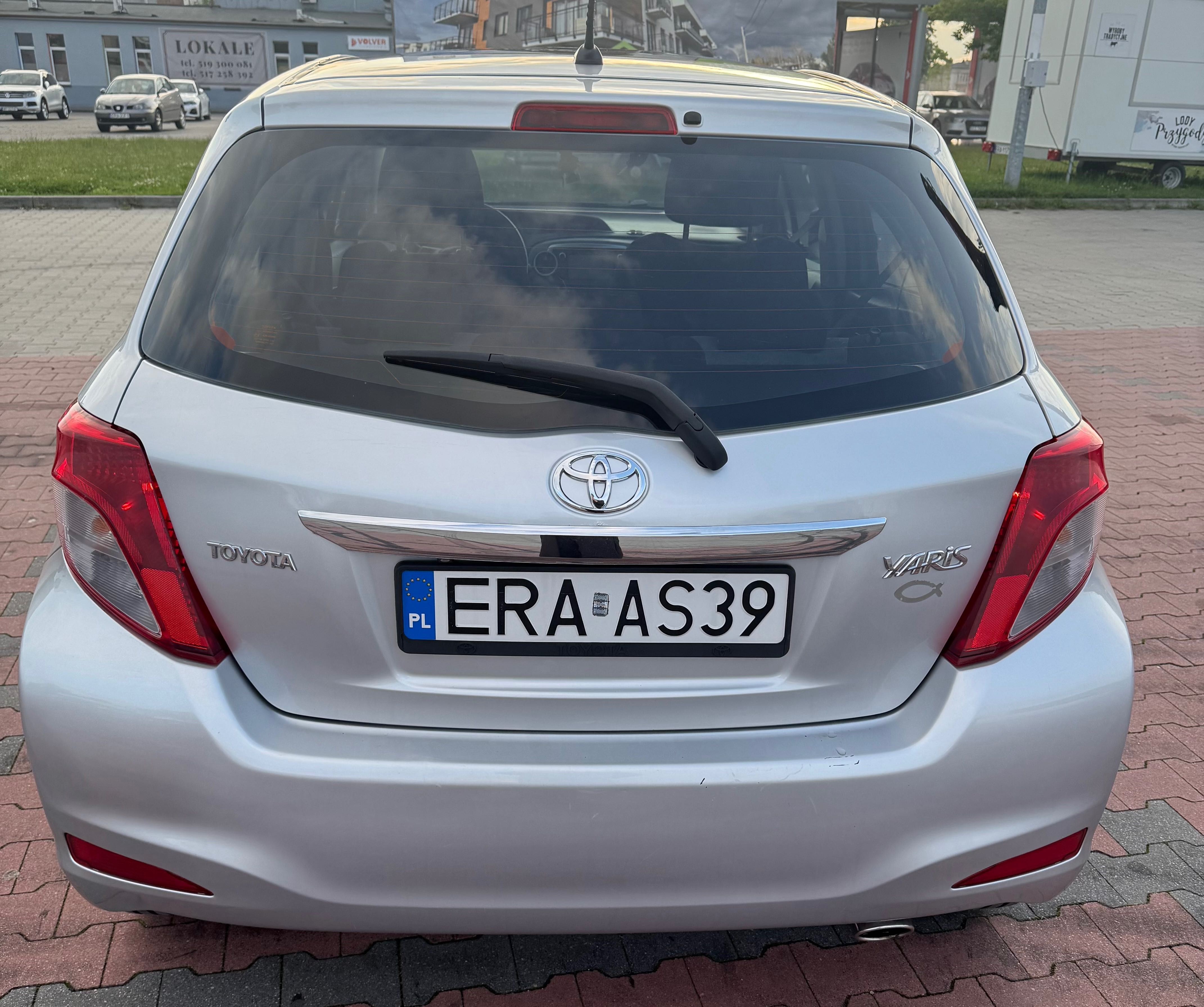 Toyota Yaris 2012 Prestige