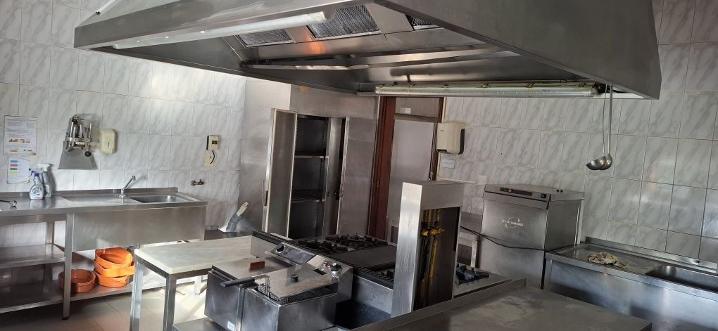 Aluga-se à exploração o Restaurante Manjar se Canelas