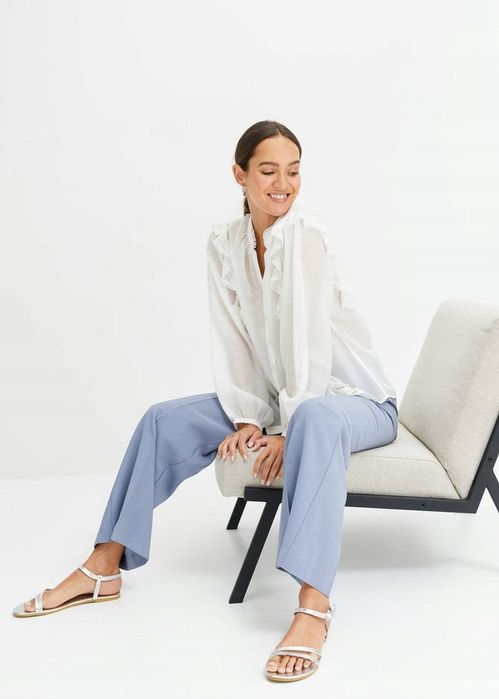 B.P.C bluzka koszulowa śmietankowa z koronką r.44