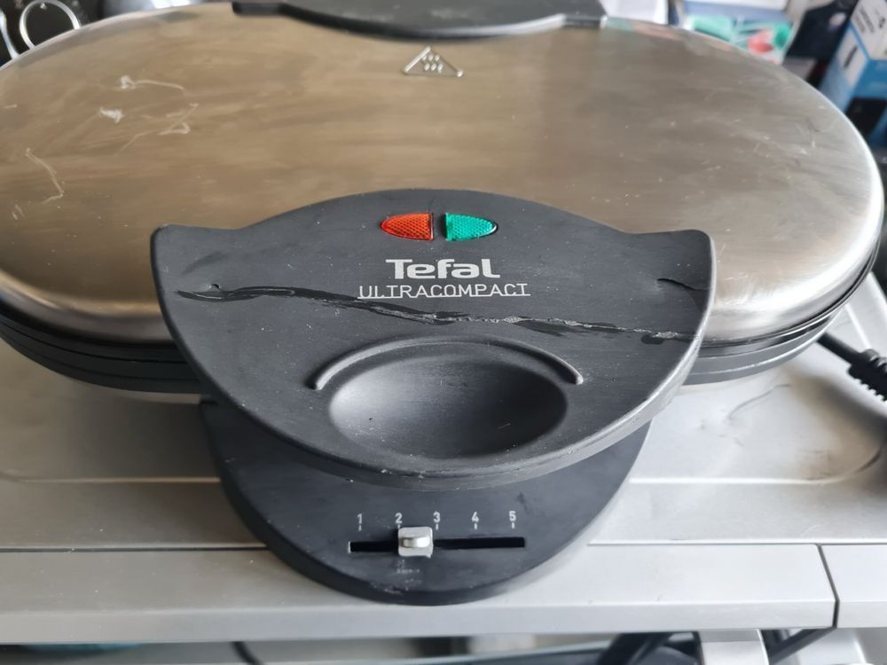 Вафельниця Tefal