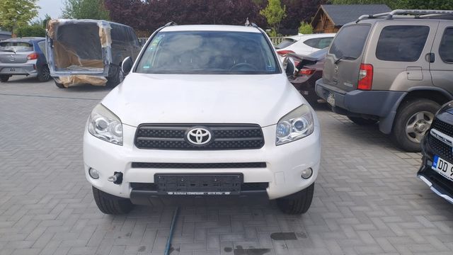 Toyota RAV4 2.2D