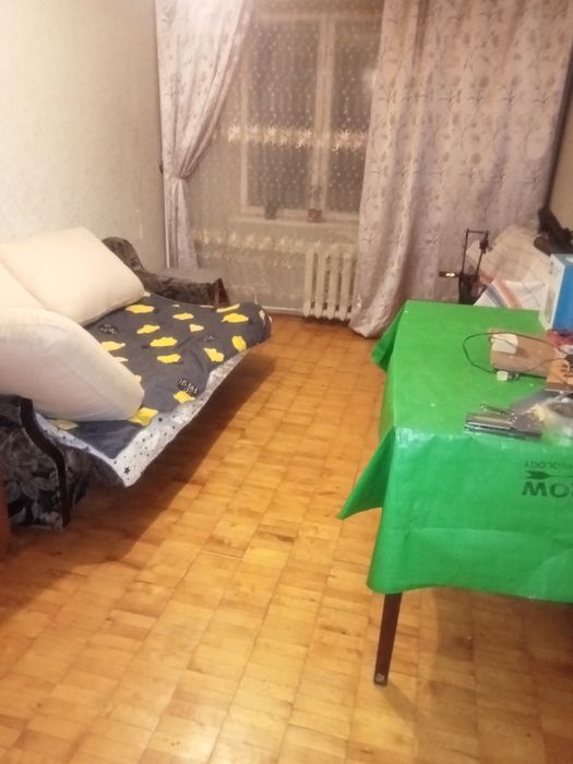 Сдам комнату в трёхкомнатной квартире