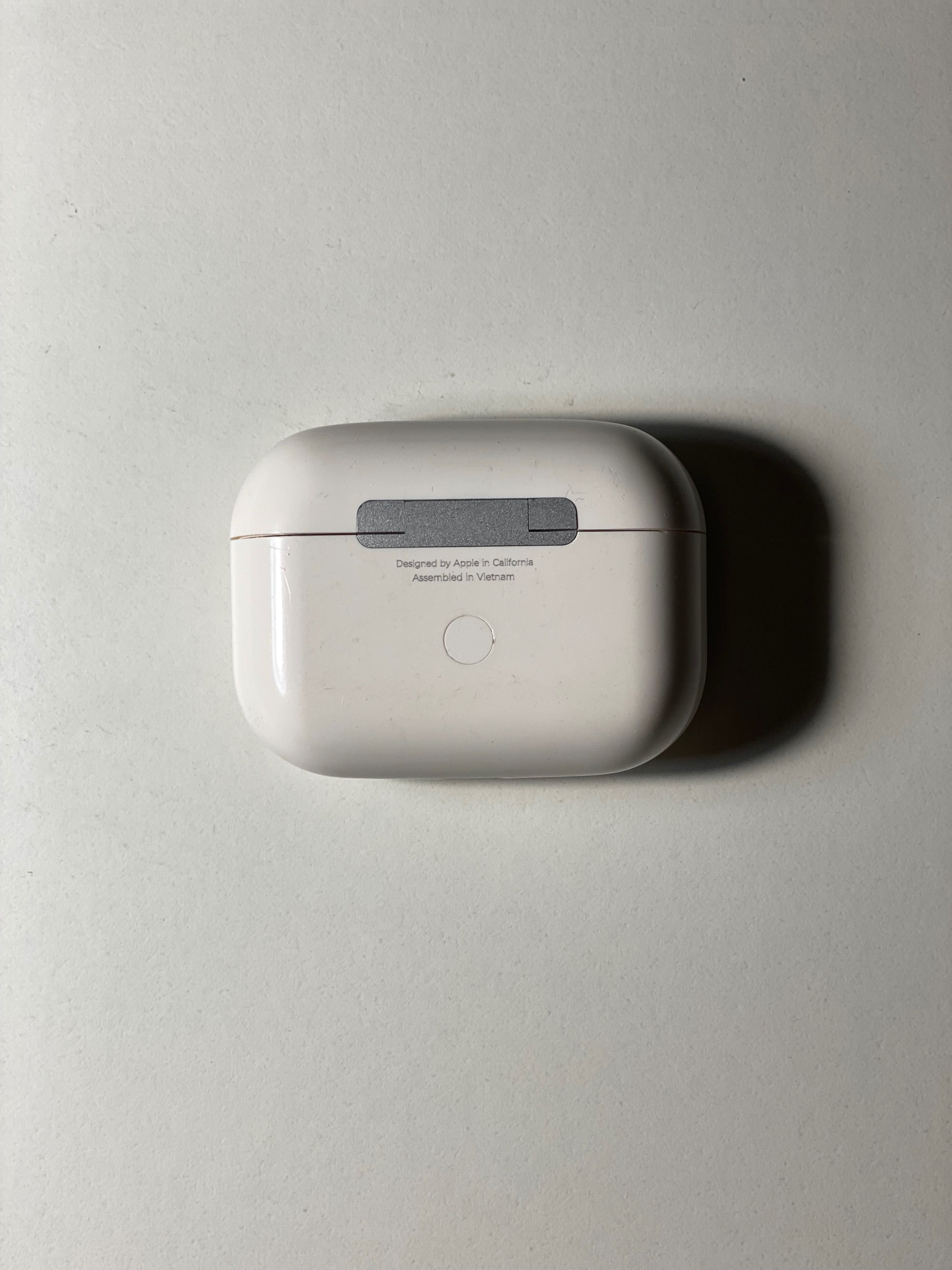 Кейс AirPods Pro MagSafe Charging Case