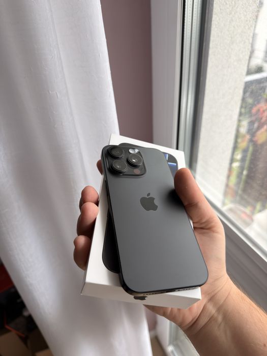 iPhone 16 pro space grey czarny na gwarancji polska dystrybucja 128gb