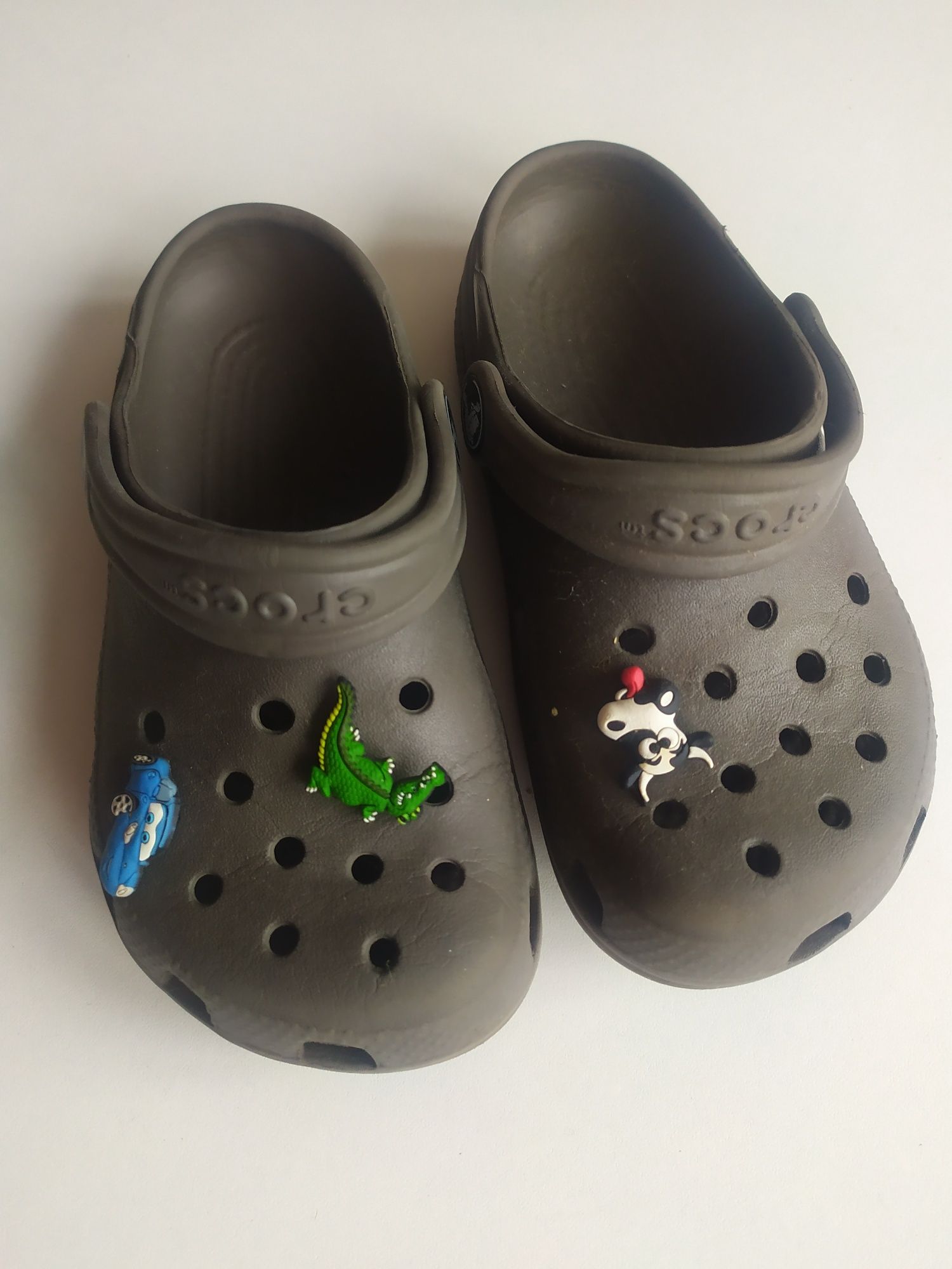 Продам класні Crocs