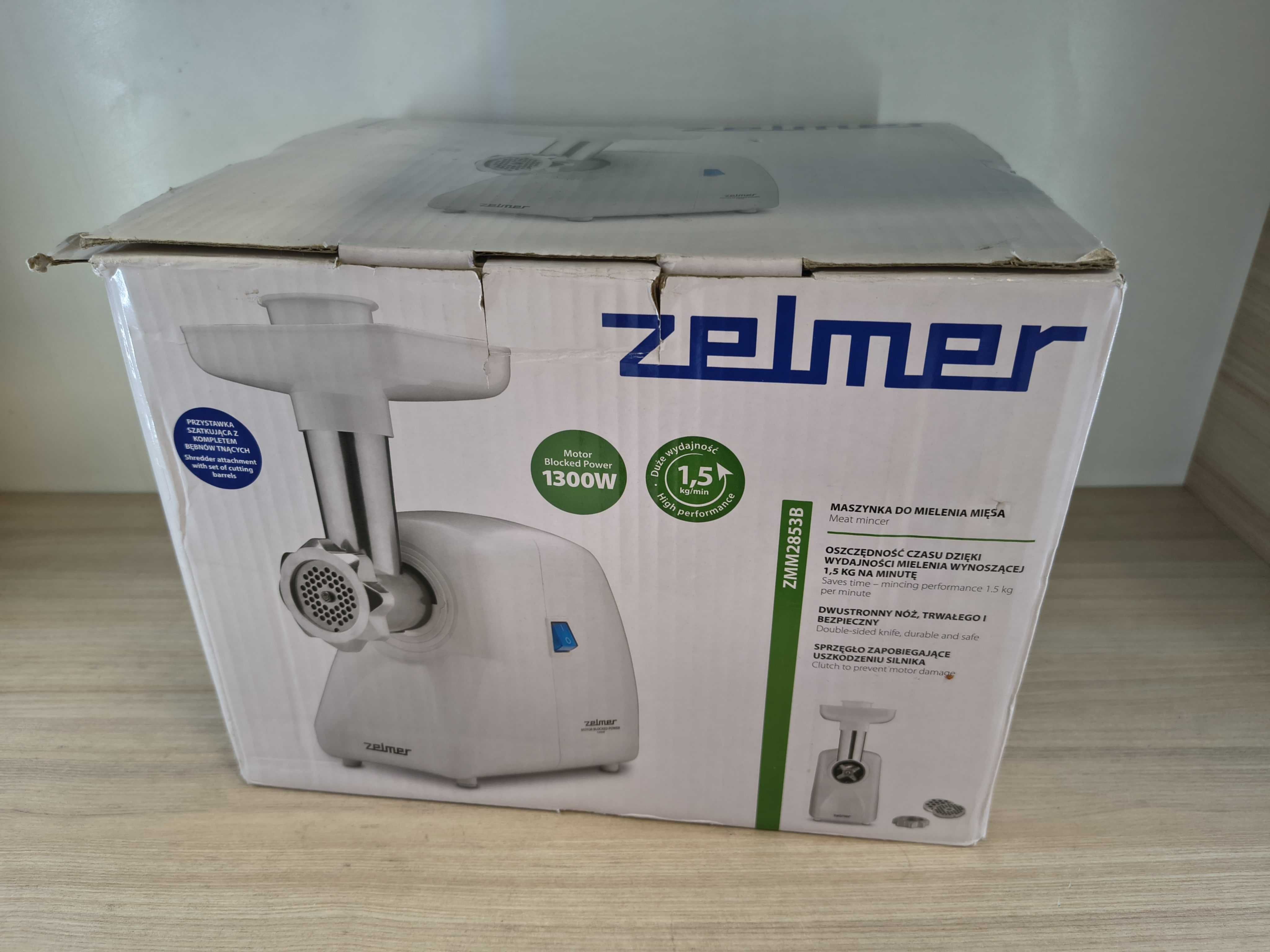 Maszynka do mielenia mięsa Zelmer ZMM2853B