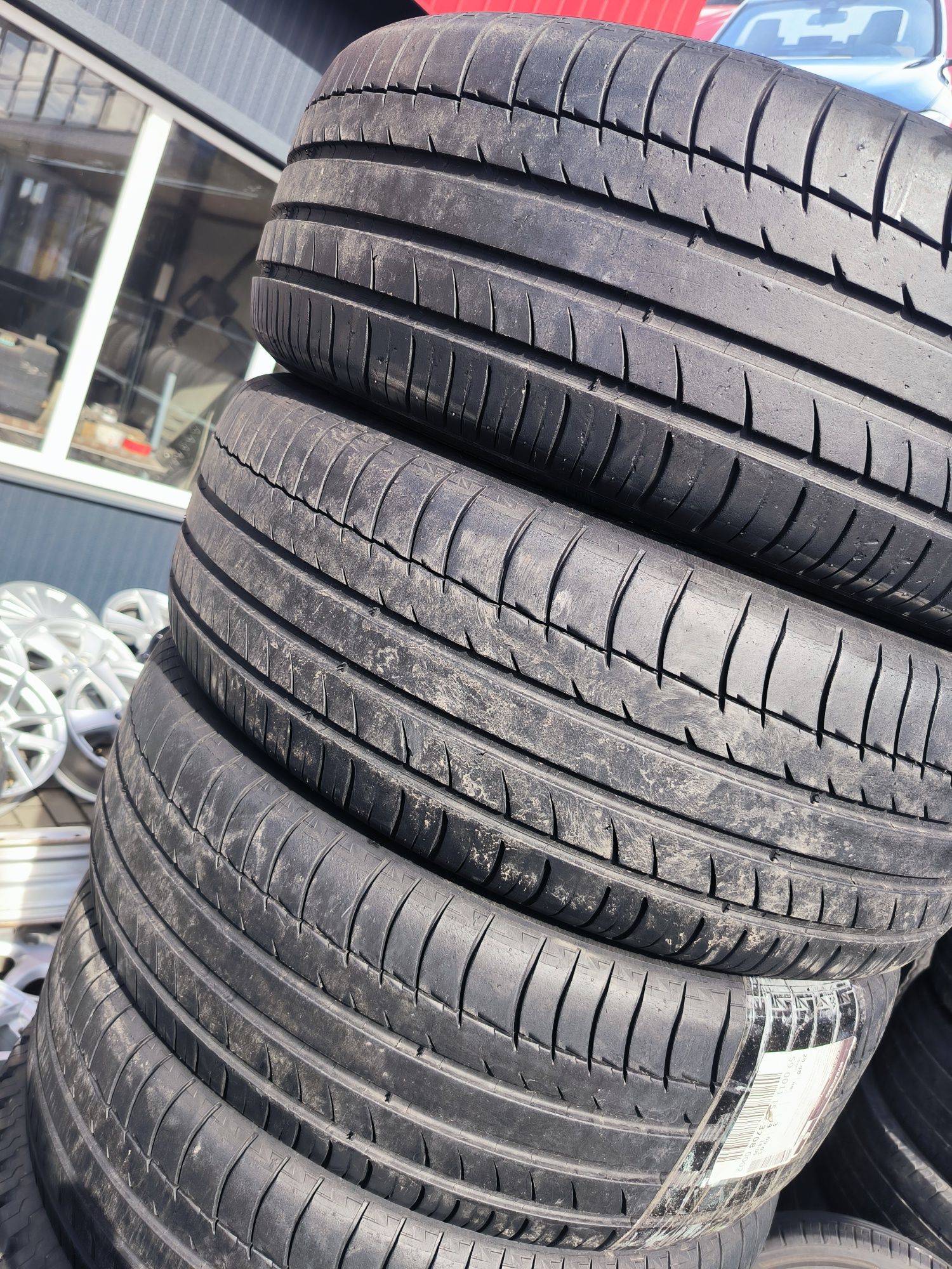 Michelin літо р 225-60 р 18