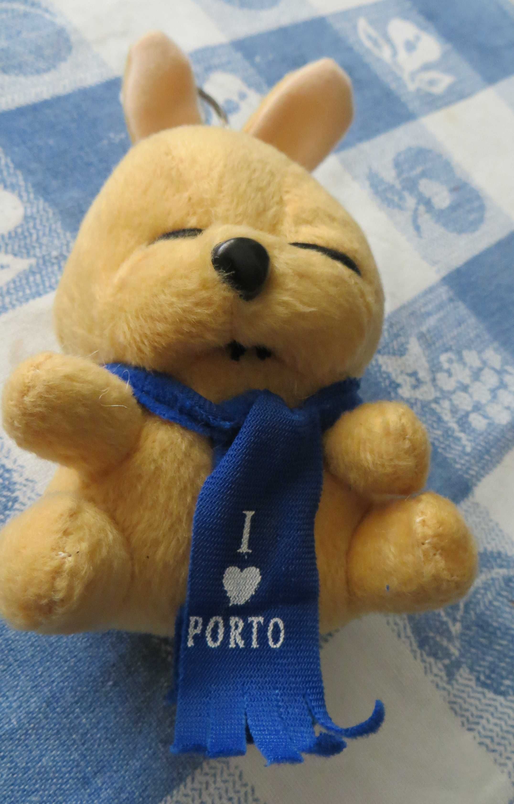 Mascote Urso Peluche c/ cascol  do Futebol C. P. c/ ventosa c/ 13 cm