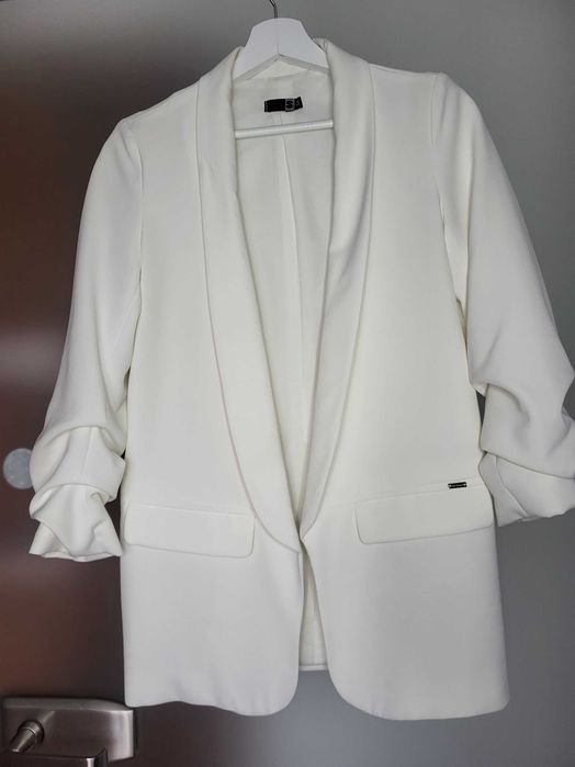 Marynarka śmietankowa