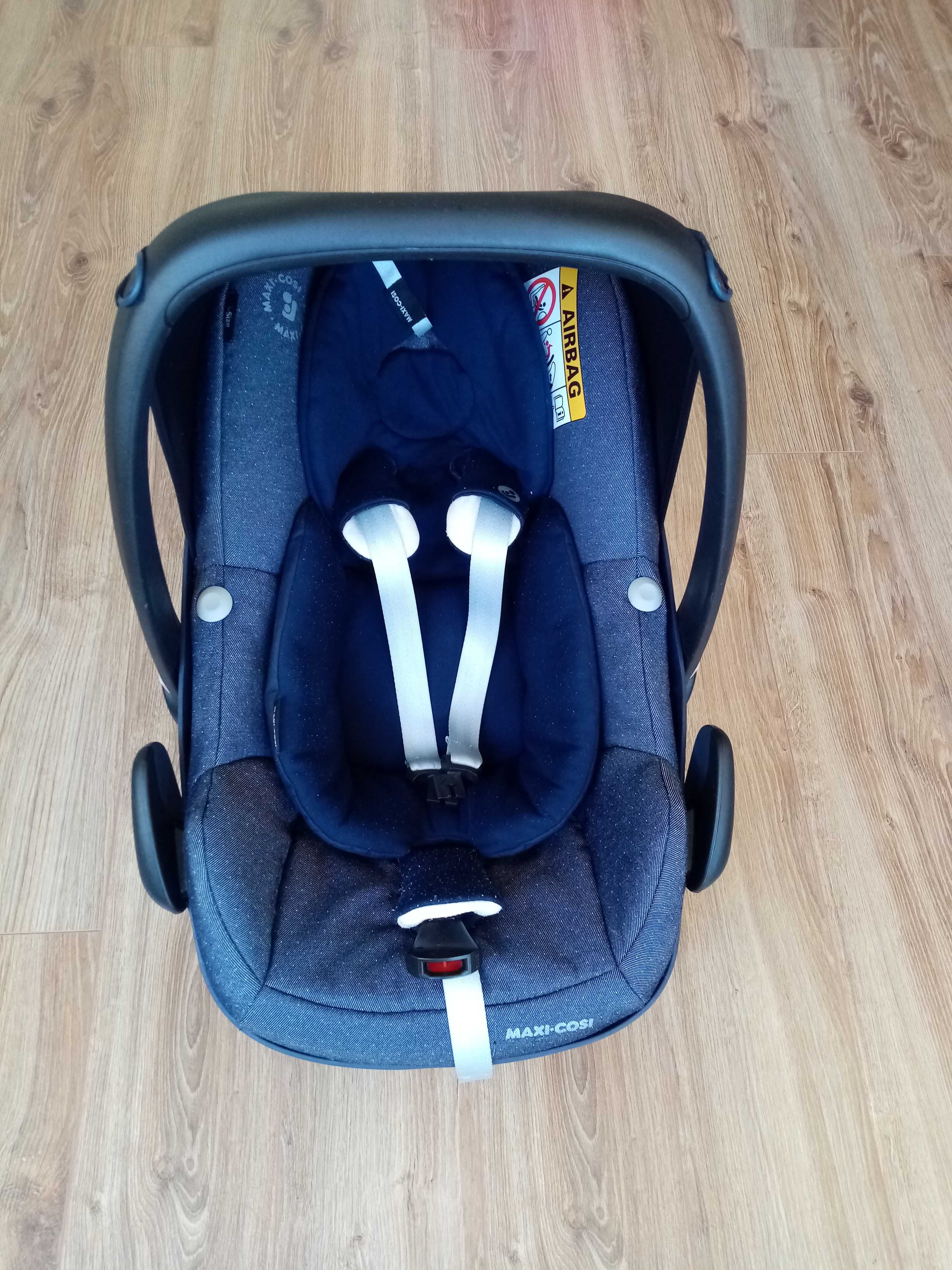 Fotelik isofix nosidełko Maxi-Cosi z elektroniczną bazą Family Fix