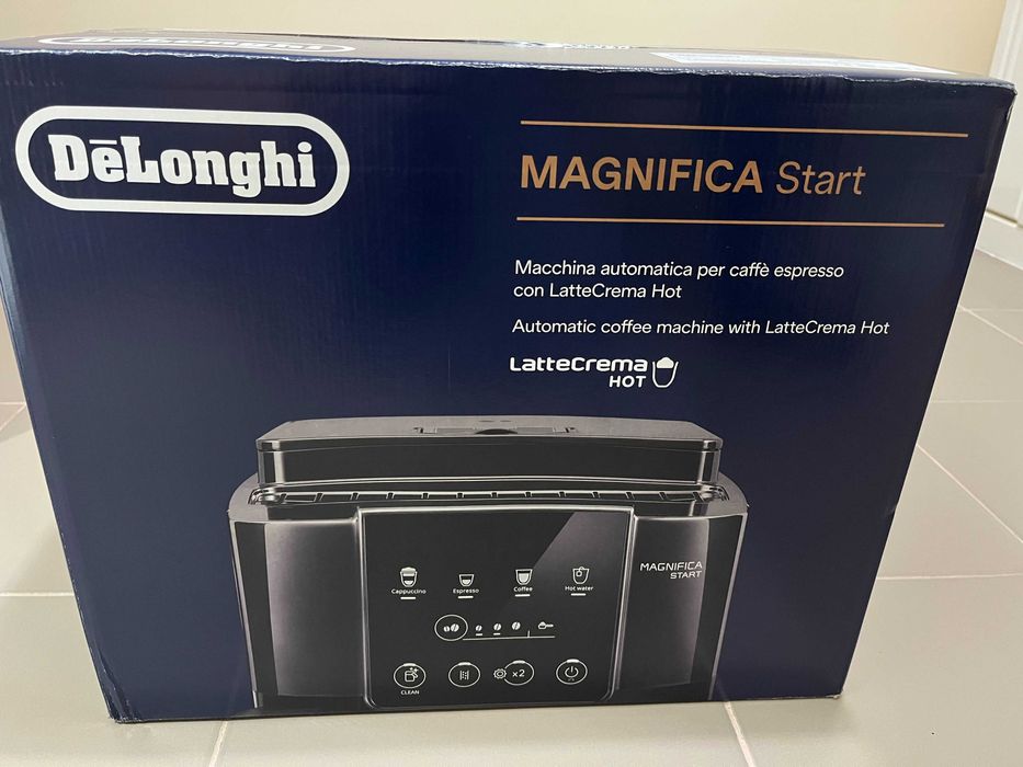 Máquina Café Autom.. DELONGHI ECAM22060B ** NOVA na caixa Fechada **